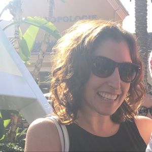 Meet your Posher, Janelle